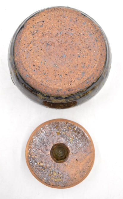 Lanier Meaders Double-Handled Lidded Bean Pot - 4