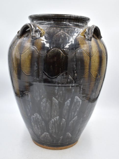 Catawba Valley Style Large Storage Jar (1 of 4)