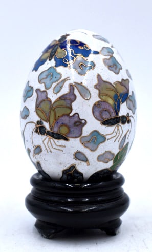 Clossine Egg with Stand - 2