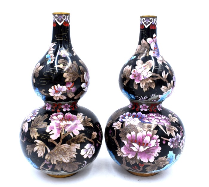 Pair of Clossine Double Bulb Vases: 8.5 inches by 4 inches, unmarked and undamaged, see photos