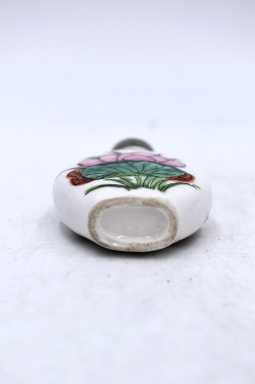 Hand Painted Ceramic Snuff Bottle - 2