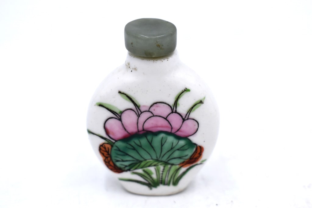 Hand Painted Ceramic Snuff Bottle - 3