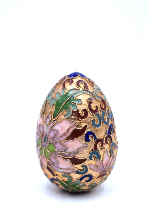 Enamel Egg: 2.5 inches tall by 2 inches wide, unmarked, no damage, see photos.