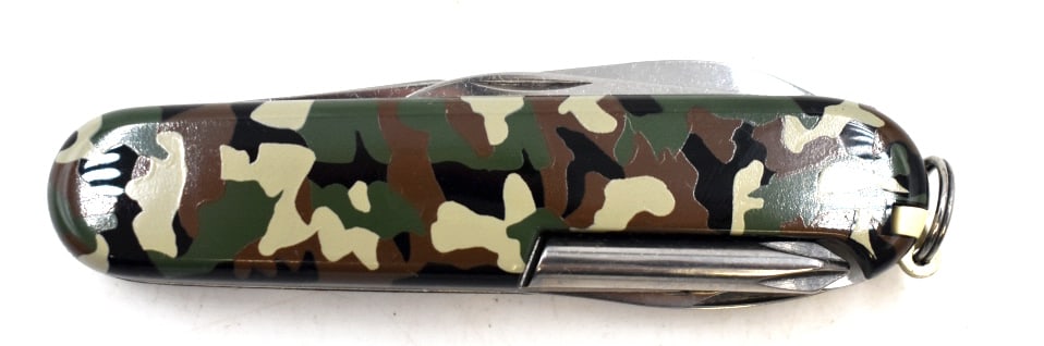Original Camo Swiss Army Knife (1 of 4)