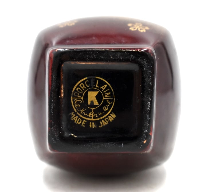 Japanese Lacquerware Vase - 5