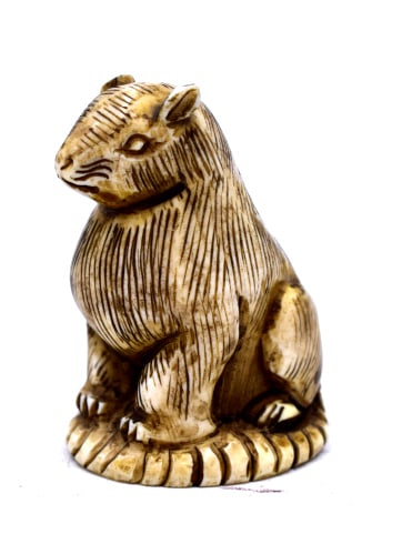 Japanese Signed Netsuke Rat: 2 inches tall by 1 inch wide, signed on bottom, no damage, please see photos.
