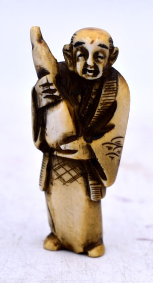 Japanese Signed Netsuke Man: 2.25 inches tall by 1 inch wide, no damage, signed on bottom, please see photos.