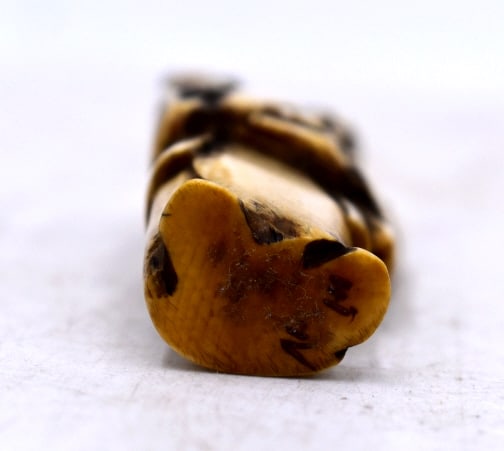 Japanese Signed Netsuke Man - 3