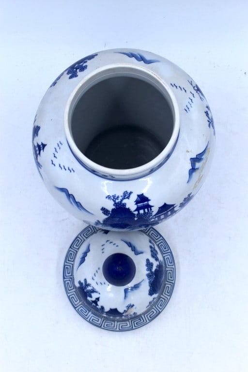 Decorative Lidded Ginger Jar - 2