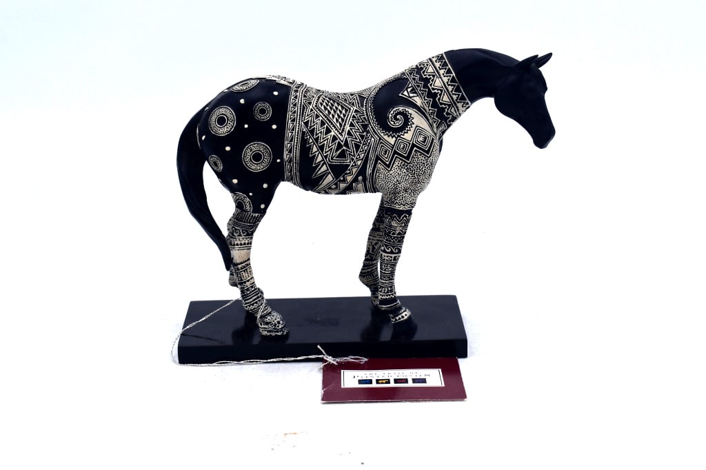 The Trails Horse Statue: 7 inches wide by 5.75 inches tall, no damage, tags and labeled on on bottom, please see photos.