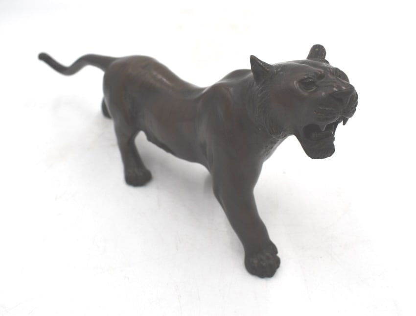 Japanese Bronze Tiger Figurine: 11.38x3x4.75 inches. From the Meiji period with a marked seal. See photos