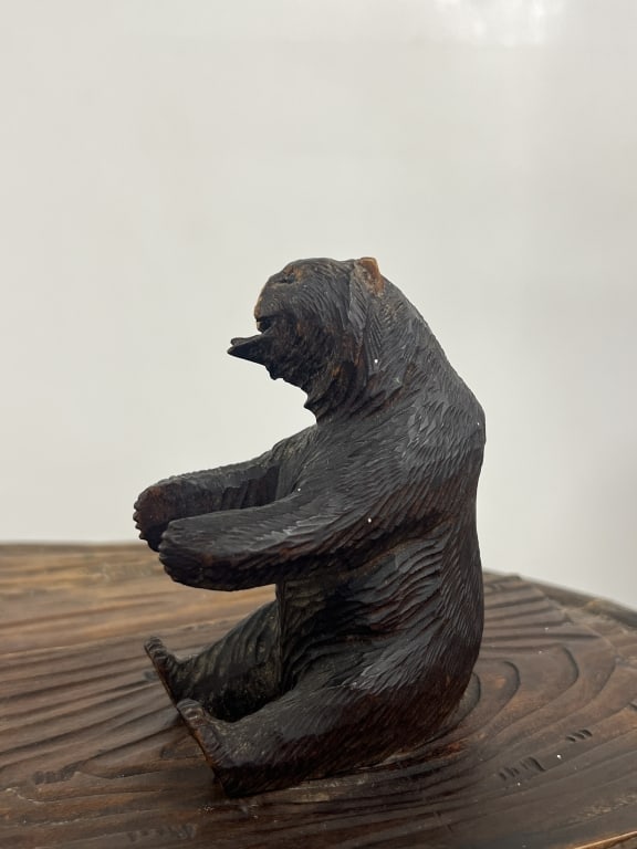 Black Bear Smoker?s Stand Side Table - 8
