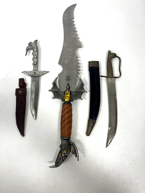 3 Souvenir Daggers/Sword (1 of 8)