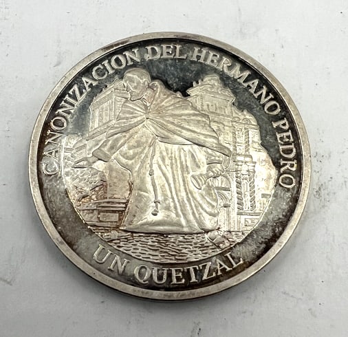 Pedro Betancourt Guatemalan Quetzal Coin: Canonization of Brother Pedro Betancourt "Canonizacion Del Hermano Pedro" See photos