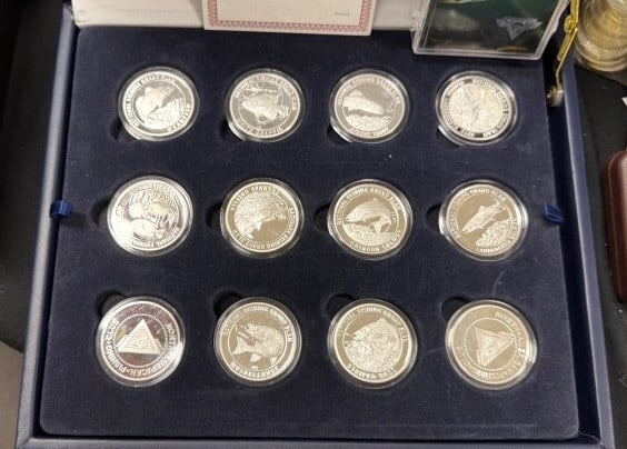 National Fishing Grand Slam 12 Silver Coin Set: Silver Coin Collection, 12 coins, please see paper, with cards, and please see photos