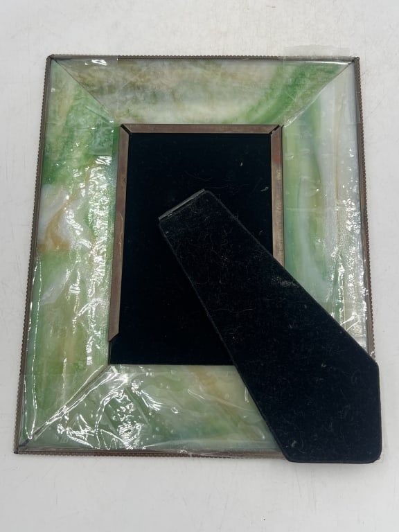 Tiffany Grapevine Pattern Frame - 3