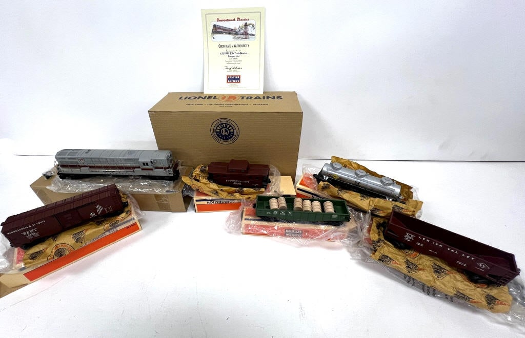 Lionel 2219W FM Thunderbird Train Set (1 of 20)
