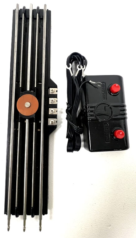 Asstd Lionel Model Accessories - 7