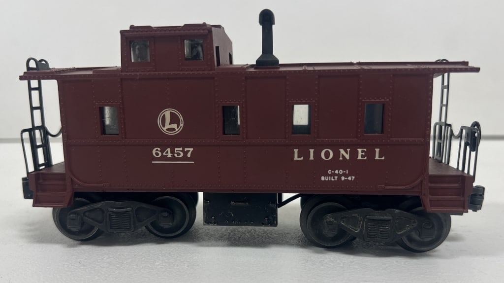 Lionel Model Caboose - 2
