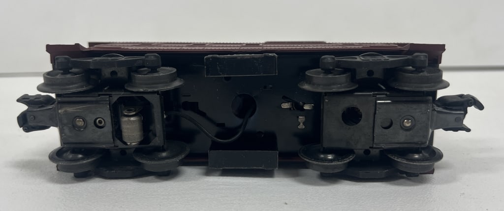 Lionel Model Caboose - 4
