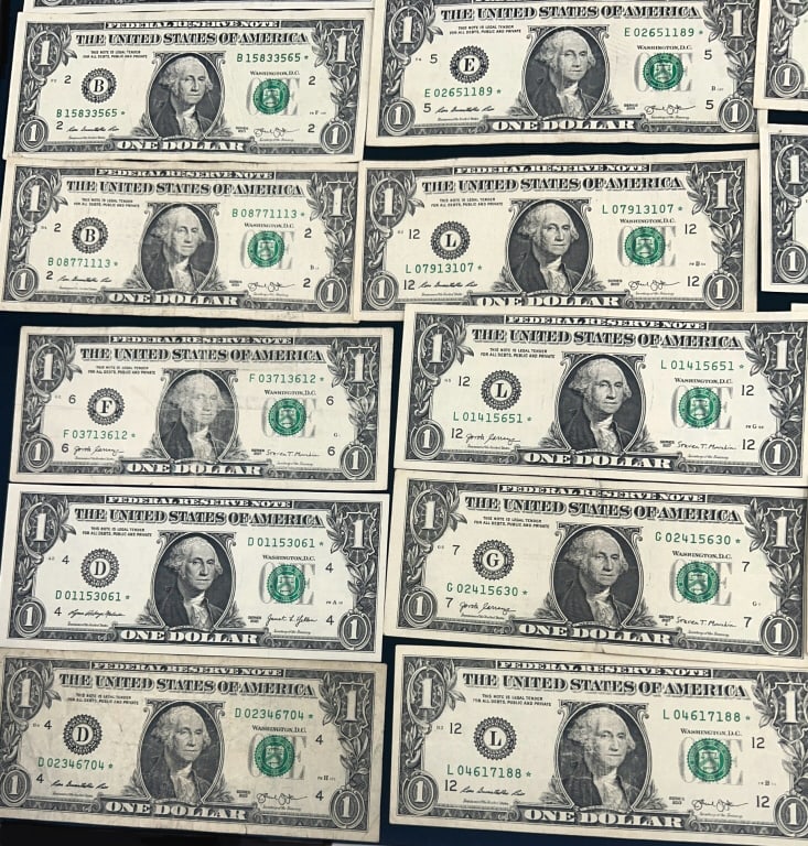 35 - One Dollar Star Notes - 3
