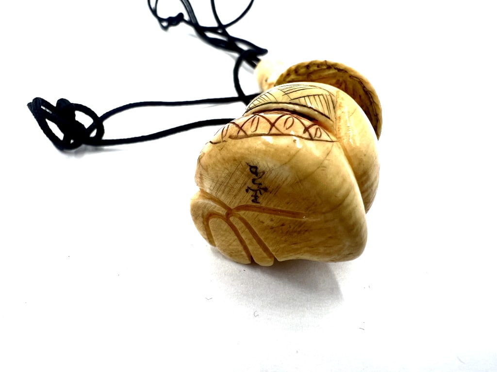 3 Japanese Netsuke Figurines - 2