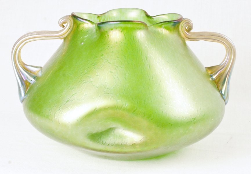 Loetz Austrian Lime Green Art Glass Vase: Loetz Ausfuehrungen #56, 6" tall, 10 1/4" in diameter, doubled handled, scallopped edge