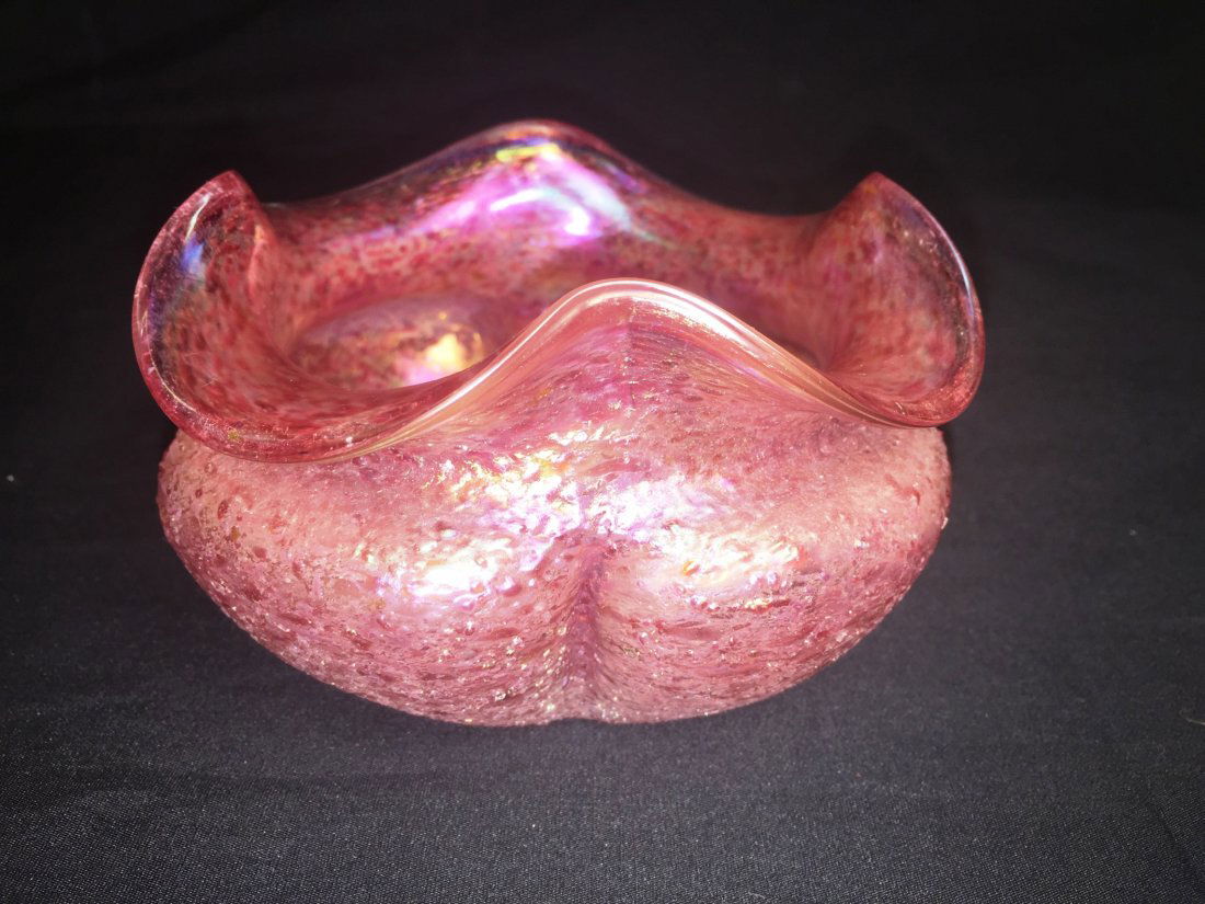 Loetz? Bowl: 3" tall x 5" diameter