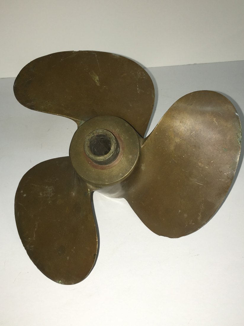 BRASS ANTIQUE BOAT PROPELLER: 9.5" diameter