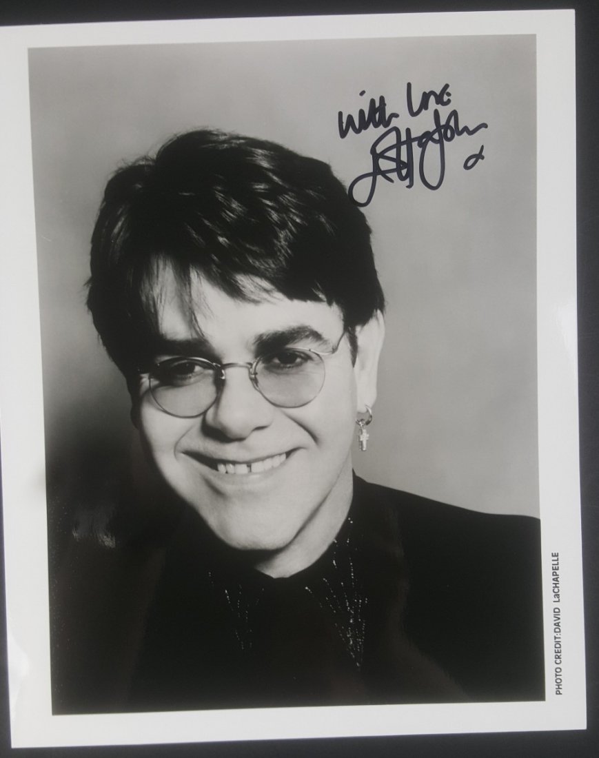 ELTON JOHN  AUTOGRAPH (1 of 1)