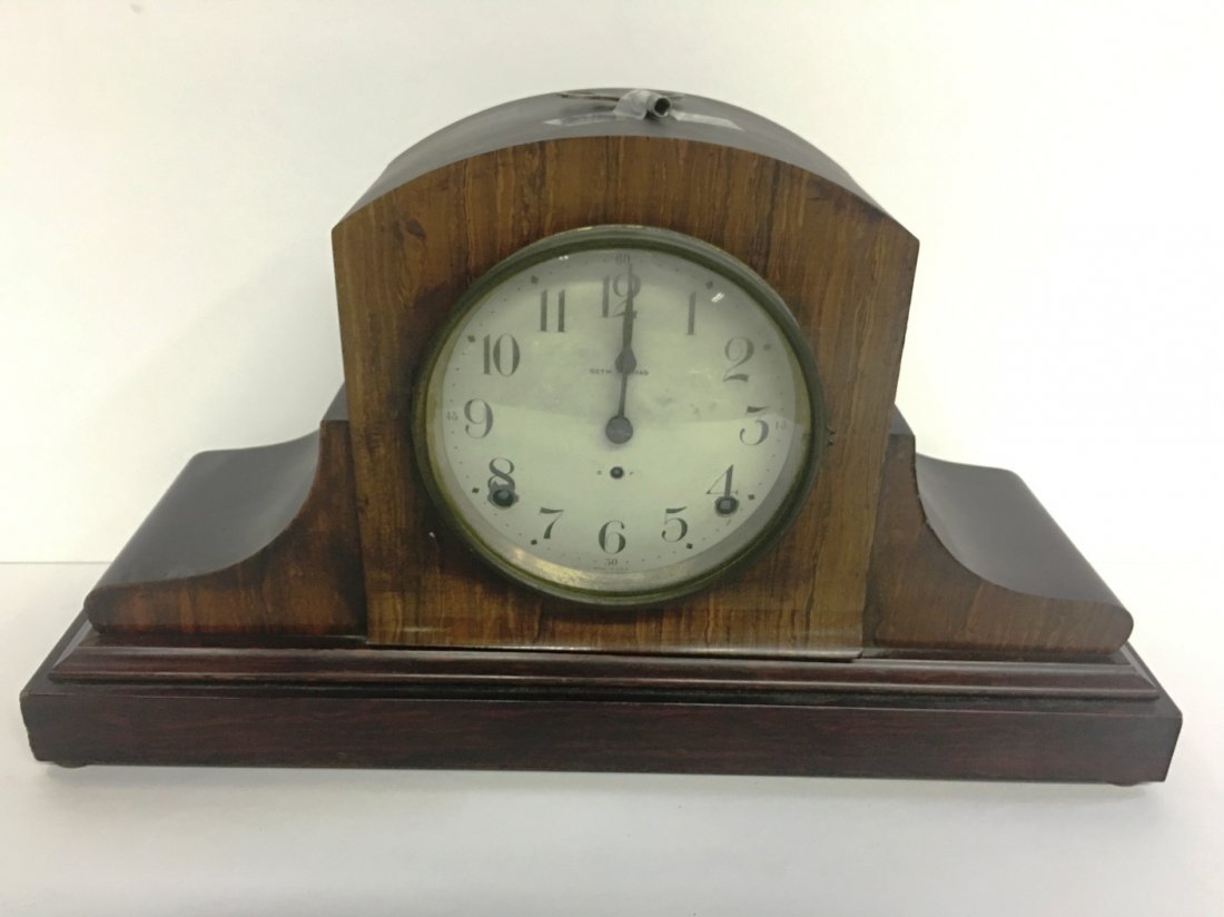 SETH THOMAS MANTLE CLOCK WITH KEY: 9.5" tall x 17" wide