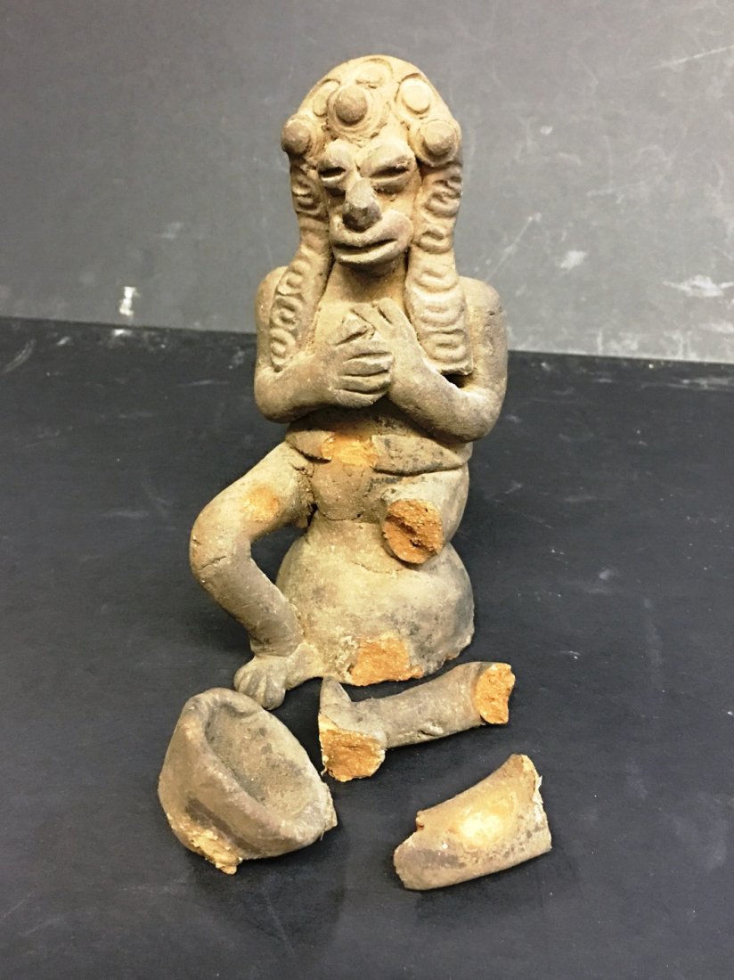 PRE COLUMBIAN ARTIFACT CLAY FIGURE (1 of 1)