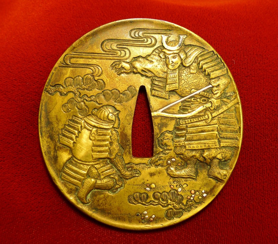Antique Japanese Katana Tsuba: DESCRIPTION Product: Antique Japanese Katana Tsuba Country of origin: Japan. Age: Edo （1603年—1867年） Size:3"(Diameter) Weight:158g Material : gold, silver, copper Signatur