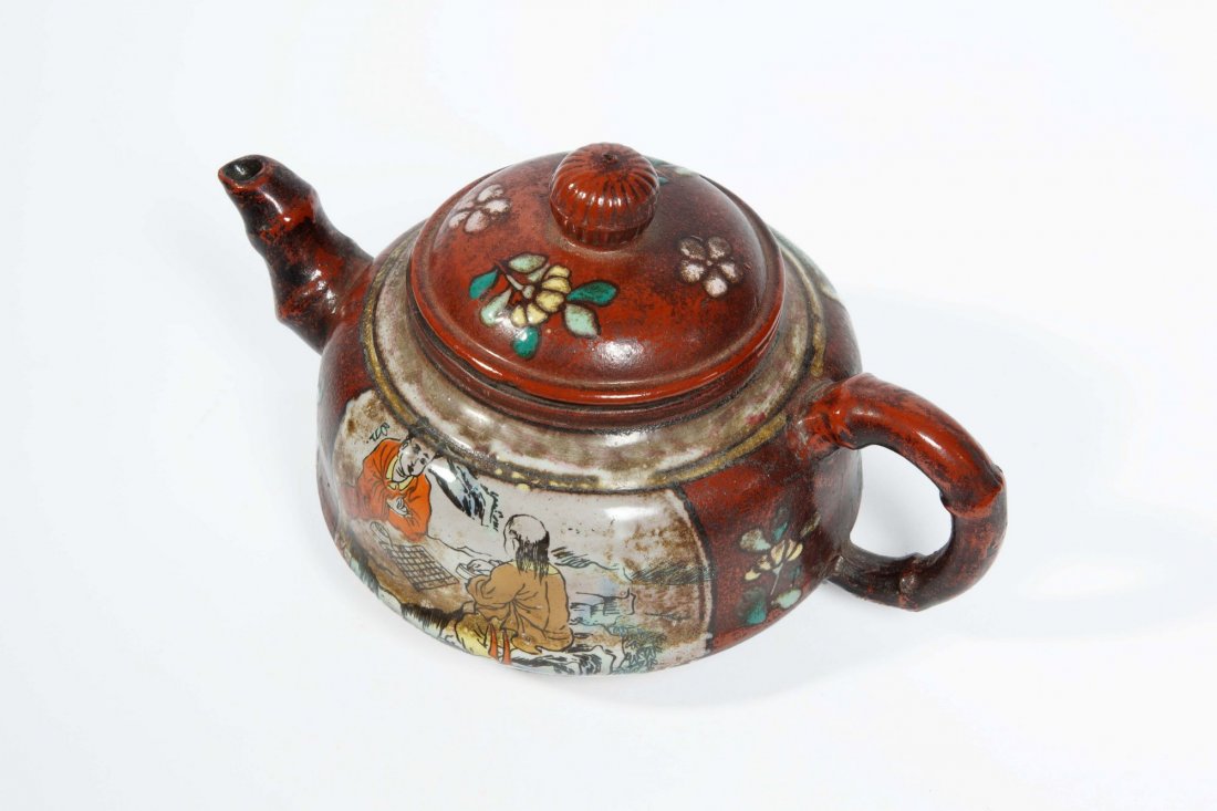 A Chinese Yixing Clay Teapot: A Chinese Yixing Clay Teapot, H 4", L 6.75"
