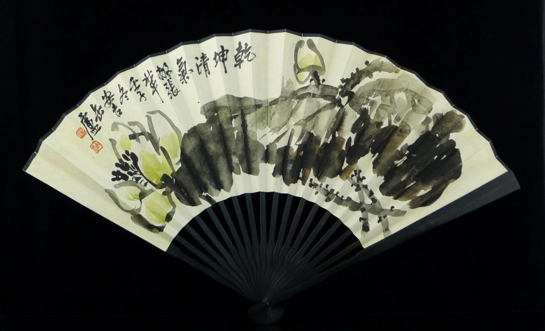 Chinese Painting Fan by Wu Chanshuo: Chinese Watercolor Fan Painting by Wu Changshuo 吳昌碩 (1844 - 1927), the famous painter late of Qing, good at seal, calligraphy, painting etc., the fan painting on both side, one si