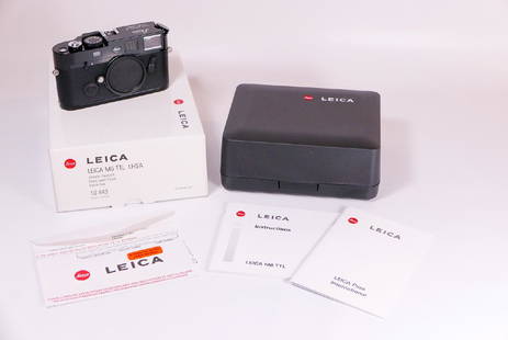 Leica M6 .72 TTL Nr. 2548516 "LHSA": Leica M6 .72 TTL Nr. 2548516 "LHSA" in black enamel finish, made for the Leica Historical Society of America. Complete in box with warranty cards, instruction booklet and strap. Condition: Mint