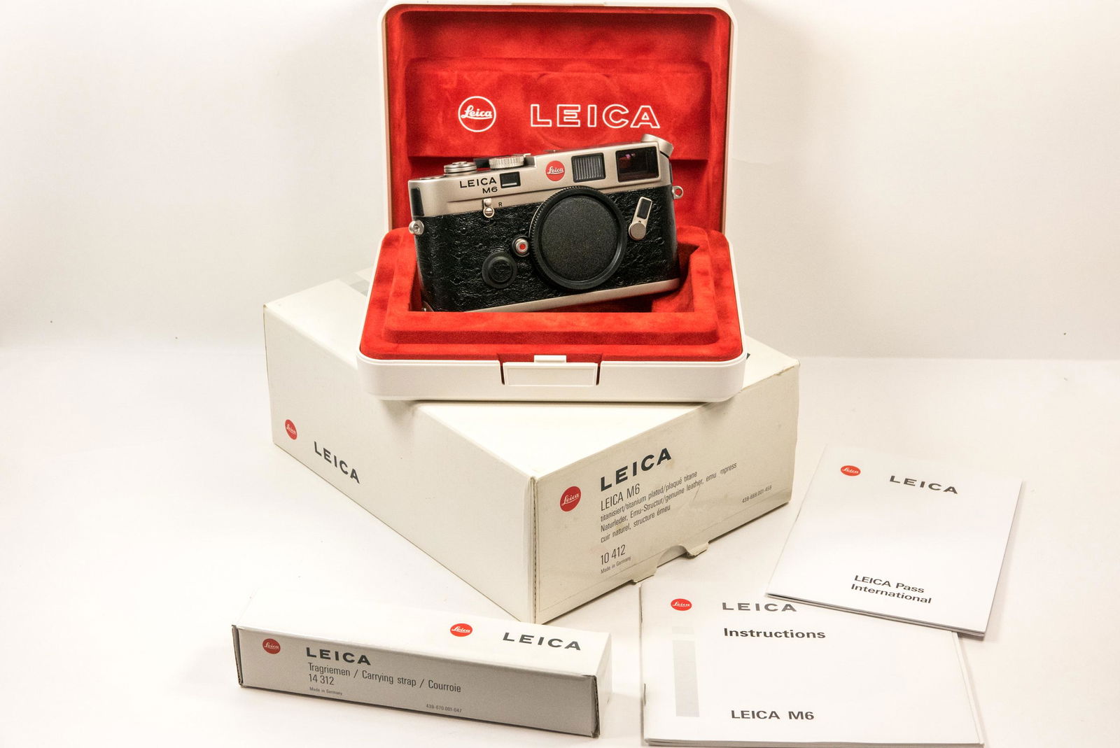 Leica M6 .72 Titanium (1 of 10)