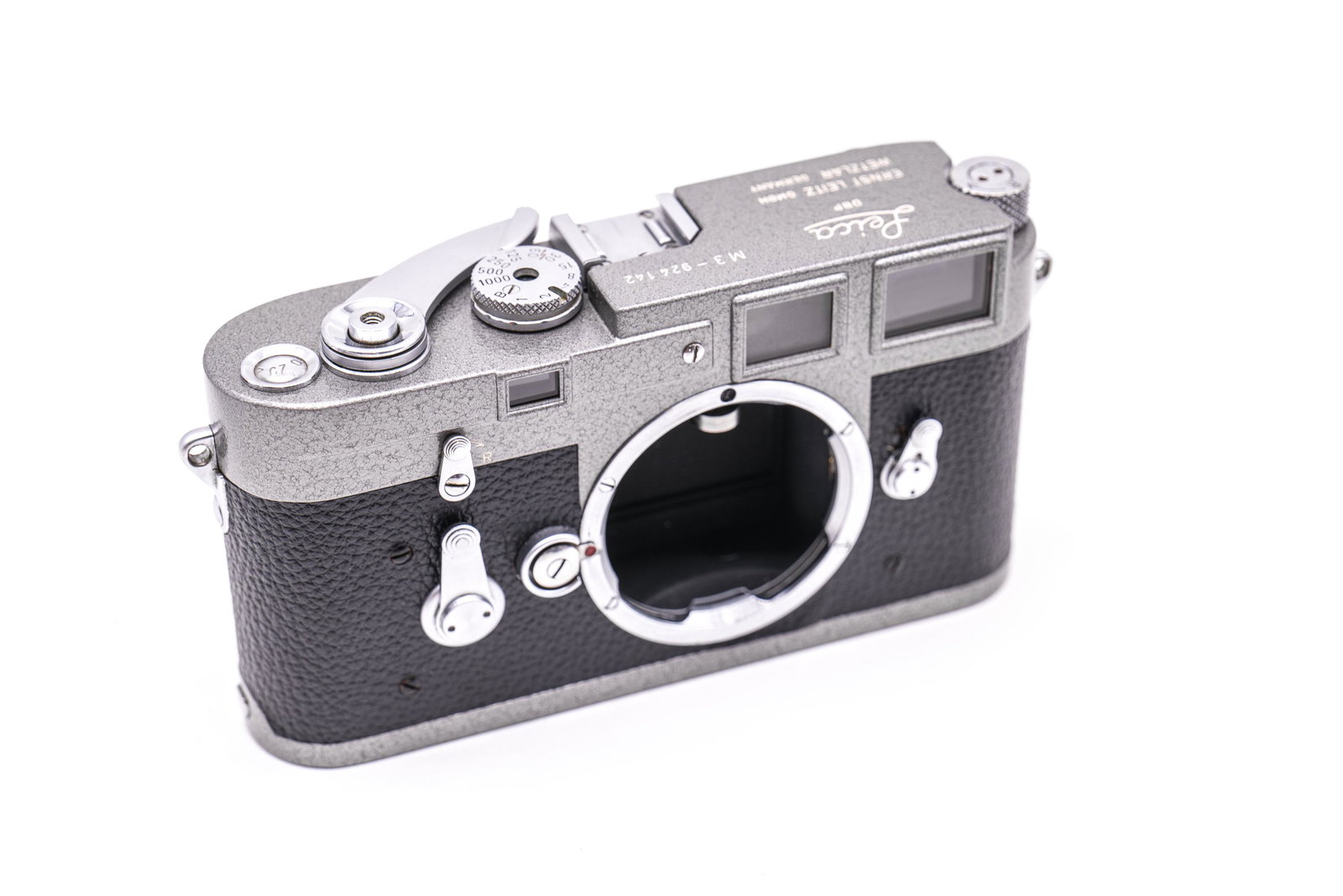 Leica M3 Single Stroke, refinished in hammertone (1 of 15)