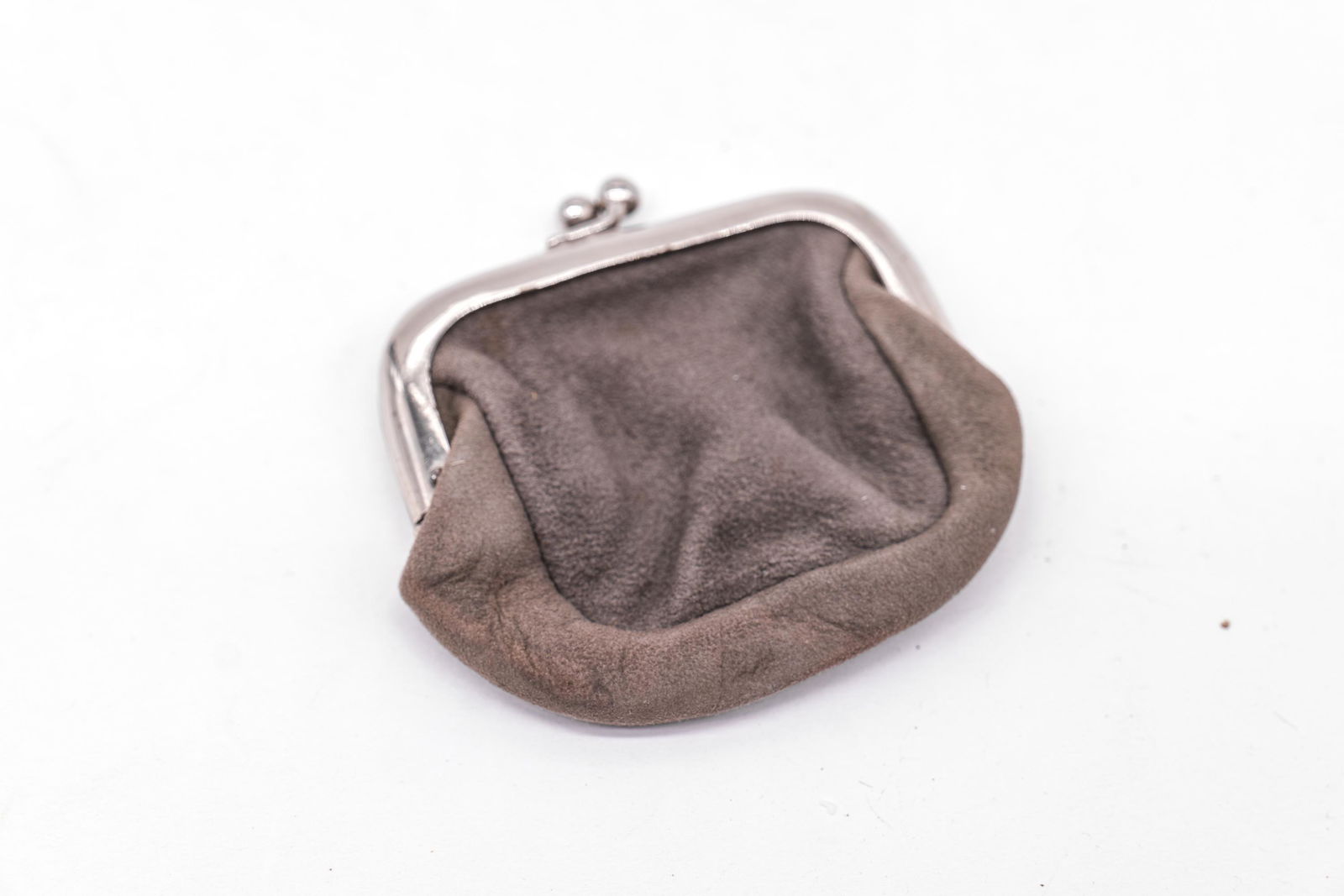 Leitz deerskin accessory purse EUKAB, circa 1933 (1 of 4)