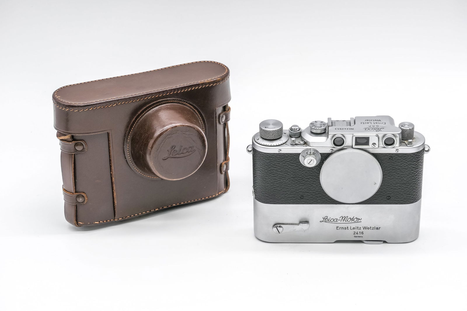 Leica IIIb with Leica Motor MOOLY (1 of 20)