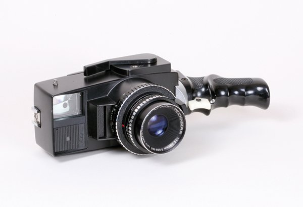 Linhof 220 Nr. 3595013 with 95 Linhof Technika f3.: Linhof 220 Nr. 3595013 with 95 Linhof Technika f3.5 lens in a Synchro Copur shutter.