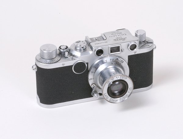 Leica IIc Nr. 440862 with 50mm Elmar f3,5.: Leica IIc Nr. 440862 with 50mm Elmar f3,5 Nr. 264385.