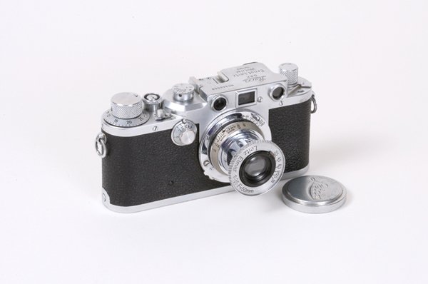 Leica IIIc Nr. 406068 with 50mm Elmar f3,5.: Leica IIIc Nr. 406068 with 50mm Elmar f3,5 Nr. 174621.