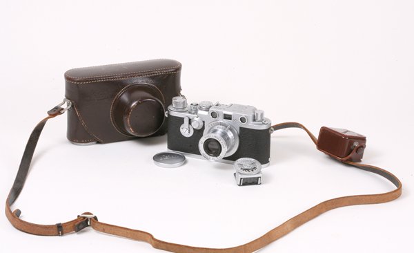 Leica IIIf Nr. 720047 Red Dial with 50mm Elmar.: Leica IIIf Nr. 720047 Red Dial with 50mm Elmar f3,5 Nr. 1002714 Red Scale.