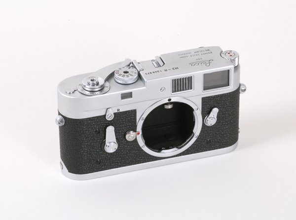 Leica M2-R Nr. 1249873,with body cap.: Leica M2-R Nr. 1249873,with body cap.
