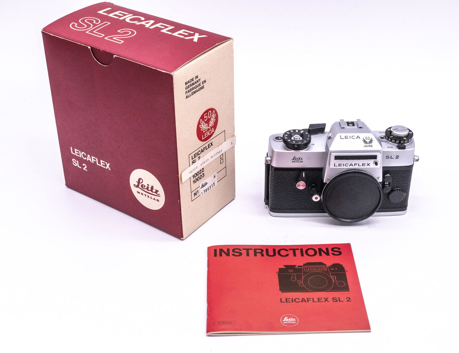 Leicaflex SL2 “50 Year" in silver chrome finish (1 of 14)