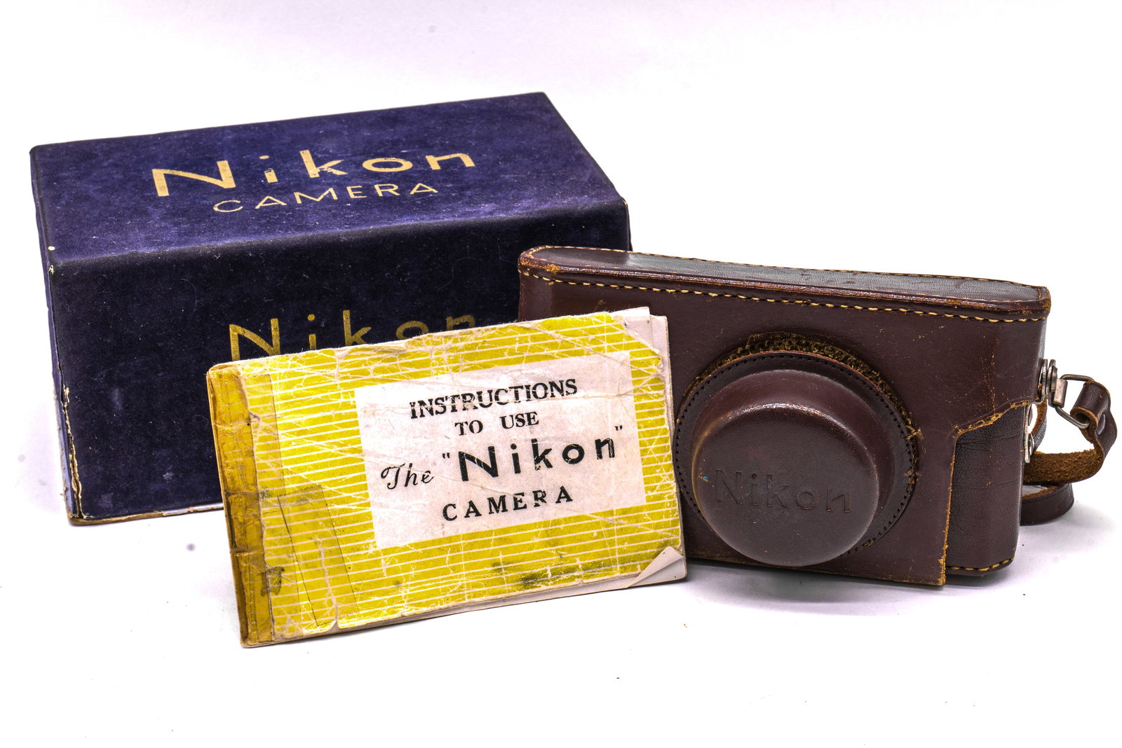 Nikon Ever-Ready case embossed “Made in Occupied Japan" (1 of 20)