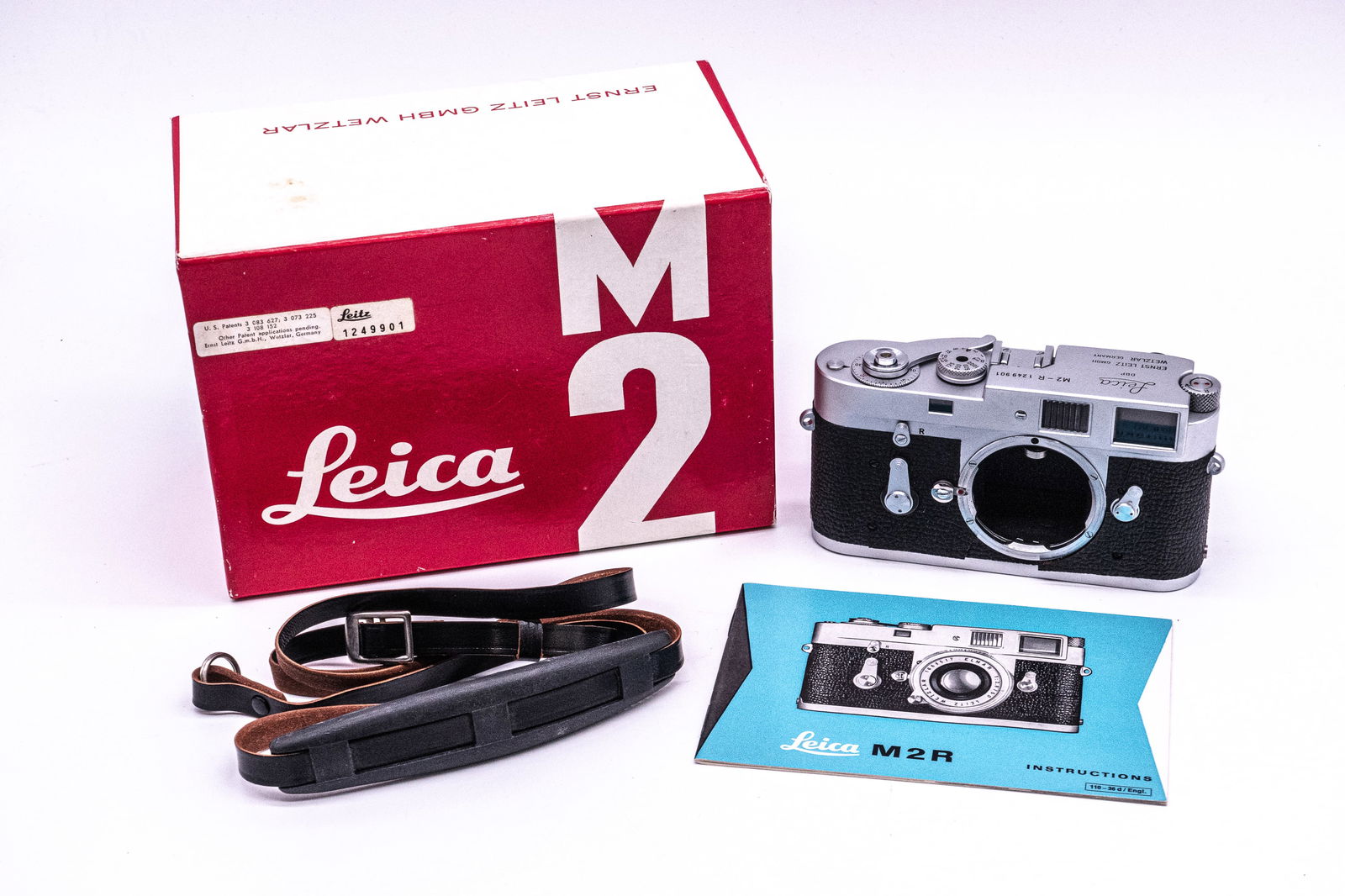 Leica M2-R with original box (1 of 19)