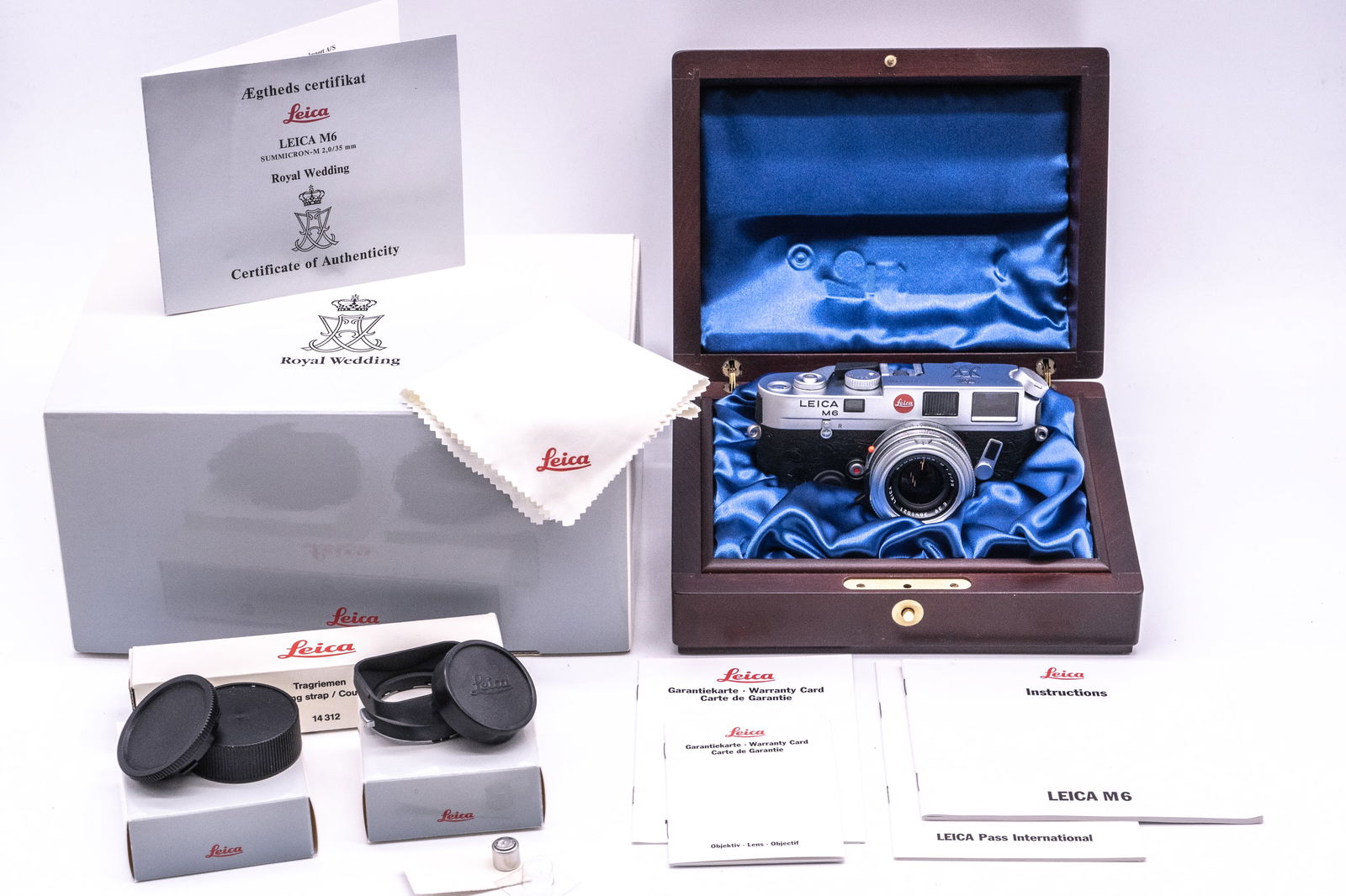 Leica M6 “Royal Wedding"  set Nr. 39 of 200 (1 of 16)