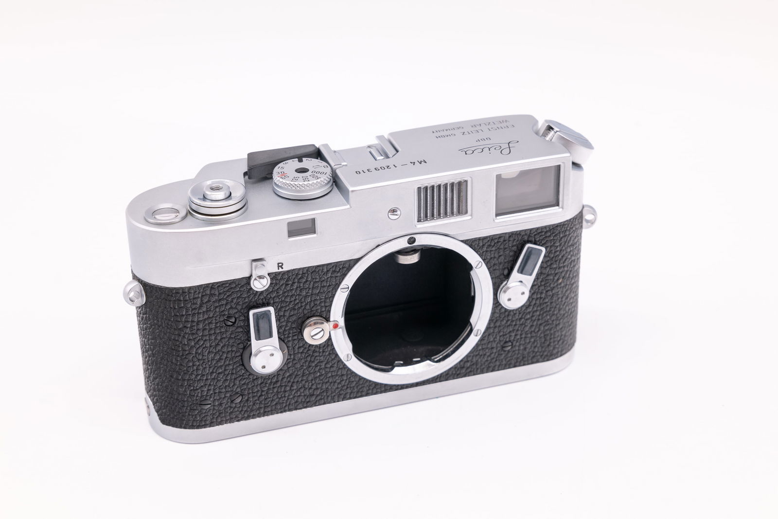Leica M4  with factory "L" seal intact (1 of 11)